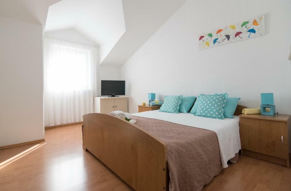 Apartments Petranic Supetar Extérieur photo
