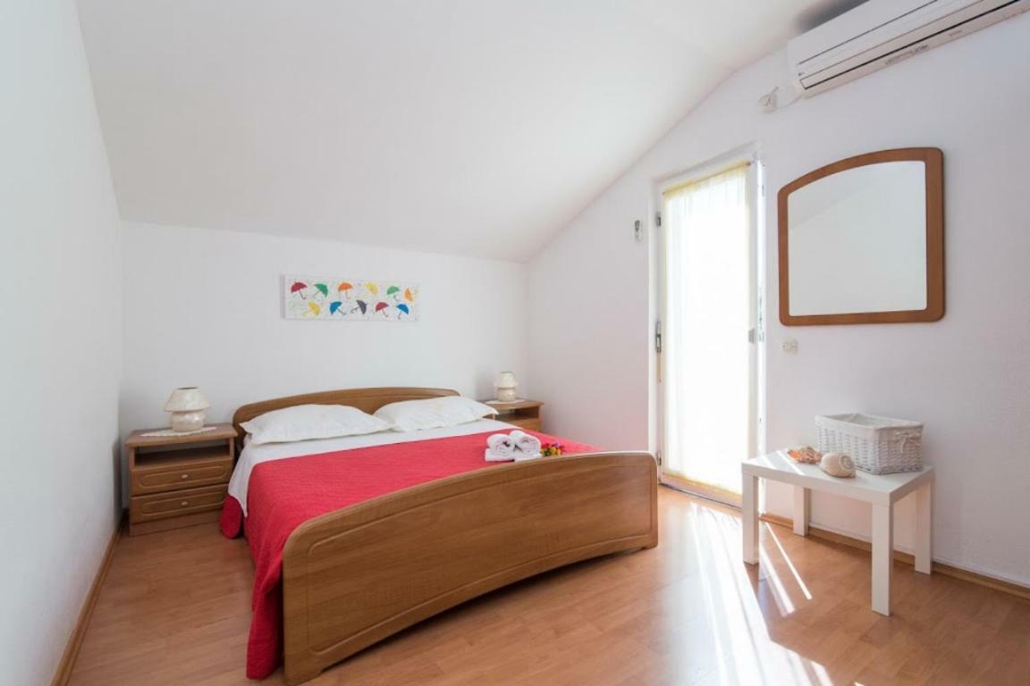 Apartments Petranic Supetar Extérieur photo
