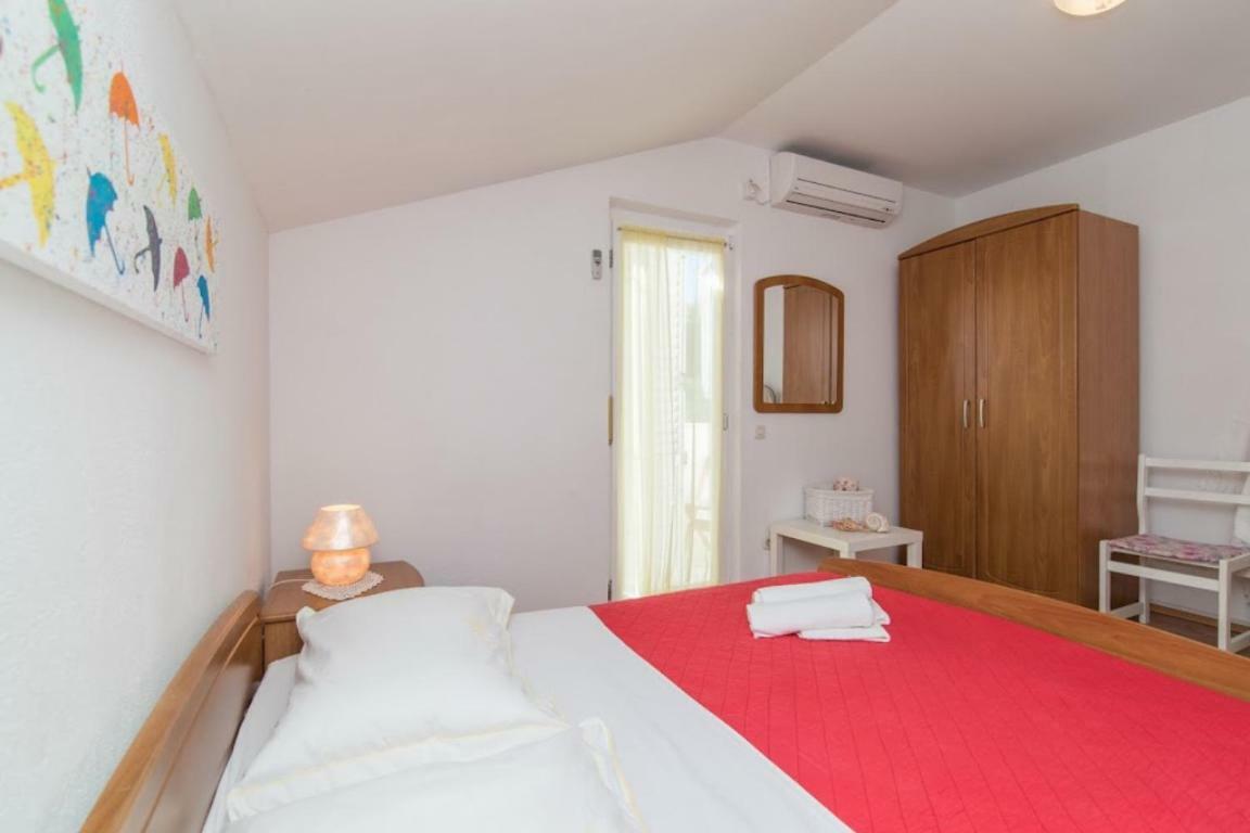 Apartments Petranic Supetar Extérieur photo